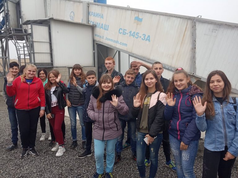 Учні Новобузької ЗОШ № 4 стали учасниками професіографічної екскурсії