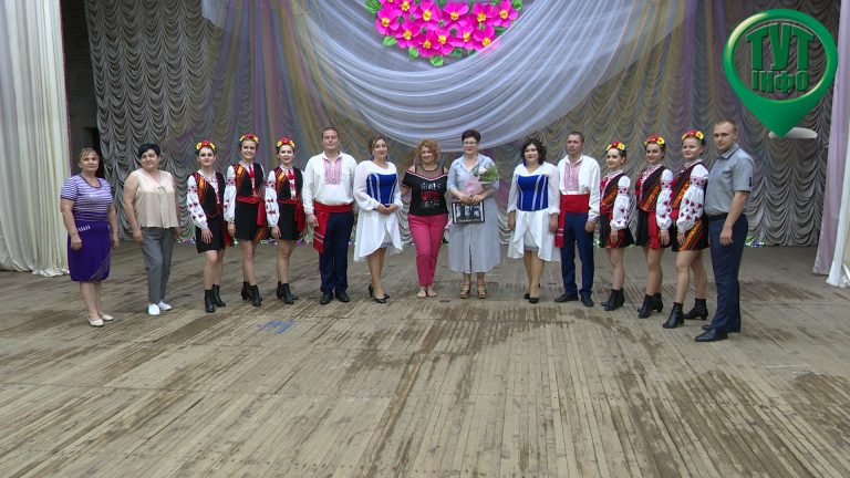 Присвоєння звання “народний” новобузькому вокальному колективу “Каламбур”