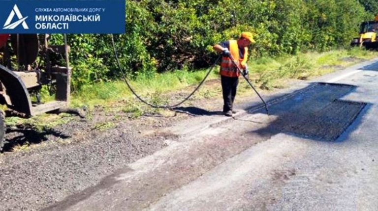 Експлуатаційне утримання автошляхів державного значення