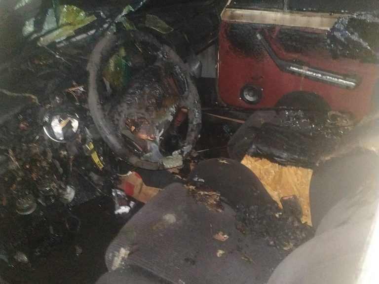 Рятувальники ліквідували пожежу автомобіля